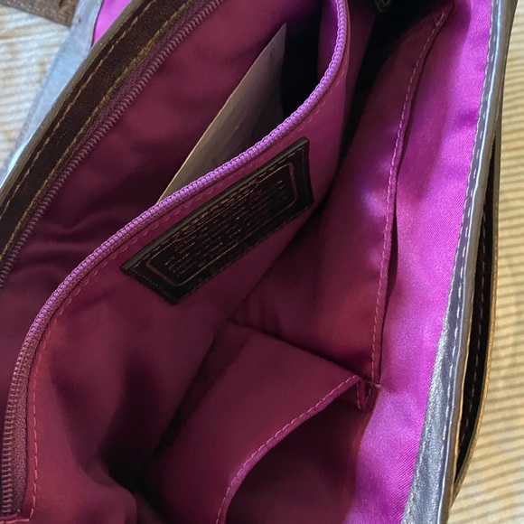 Coach Legacy leather large clutch in bronze - Picture 8 of 9